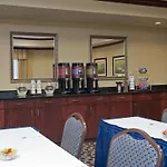 Hampton Inn & Suites Indianapolis-Airport 