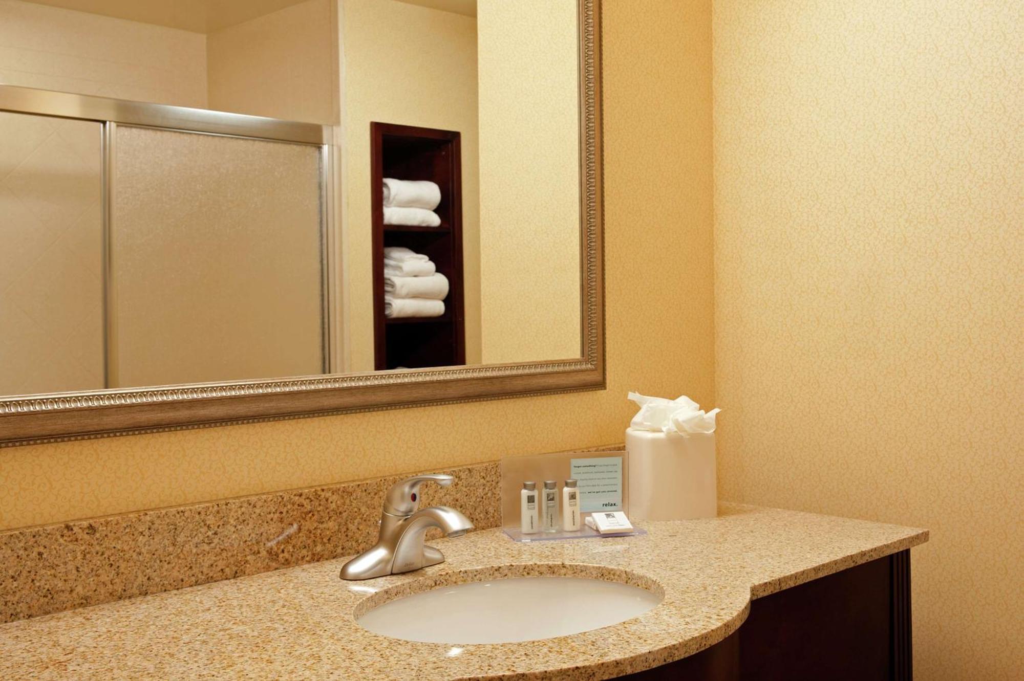 Hampton & Indianapolis-airport Hotel Indianapolis